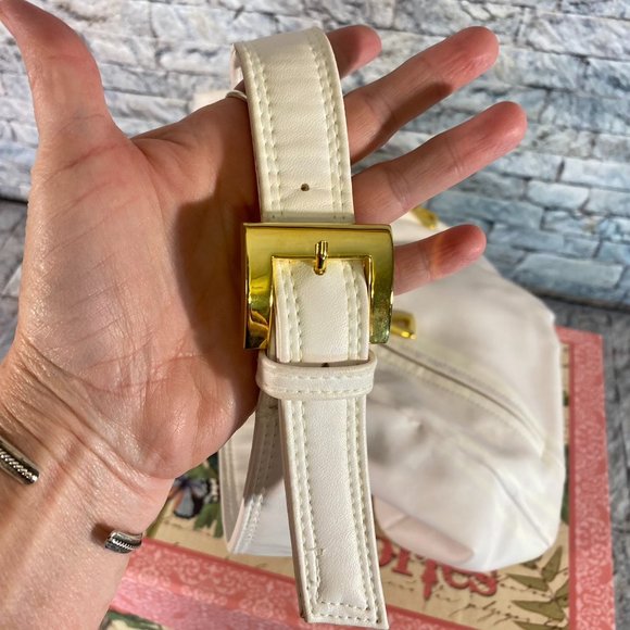 Tempo Shoulder Bag - Picture 2 of 12